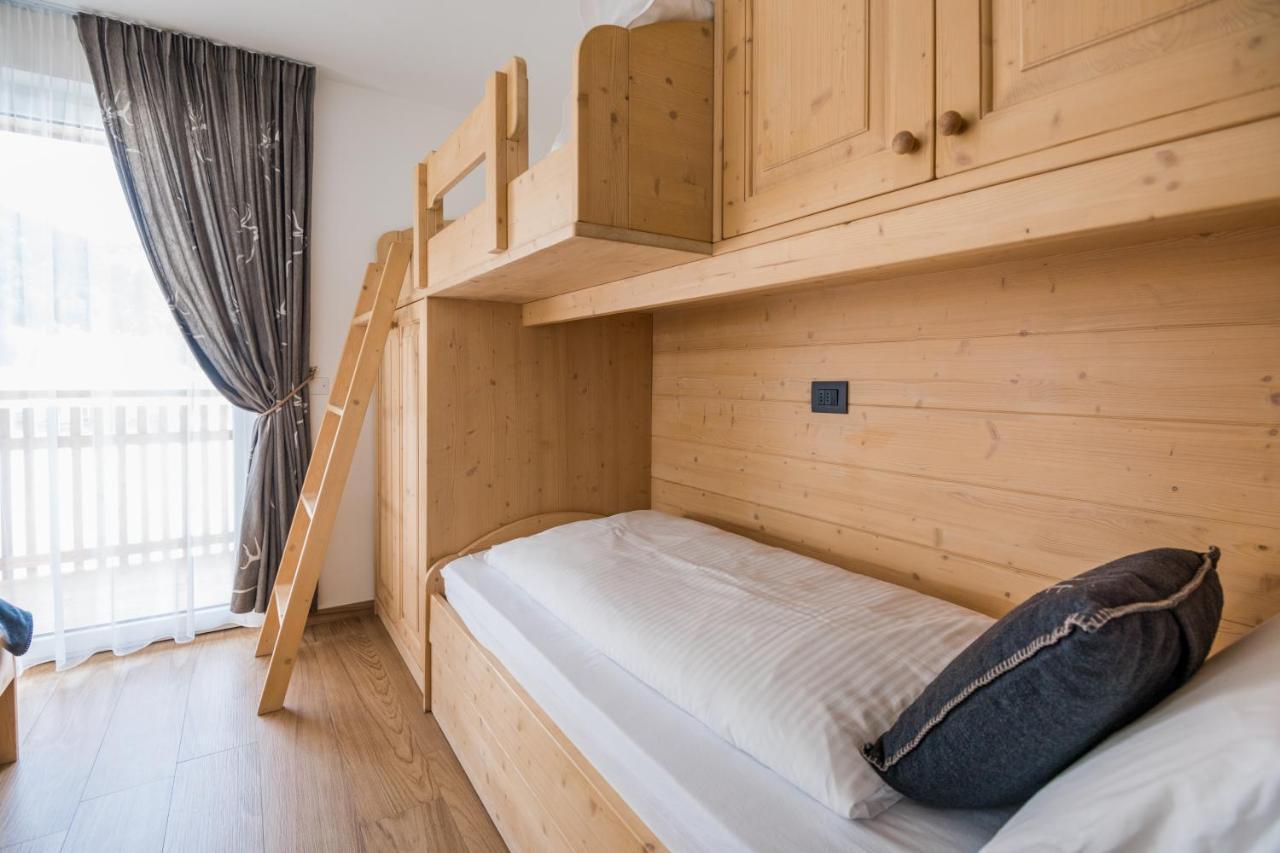 Piccola Cesa B&B Canazei Bagian luar foto