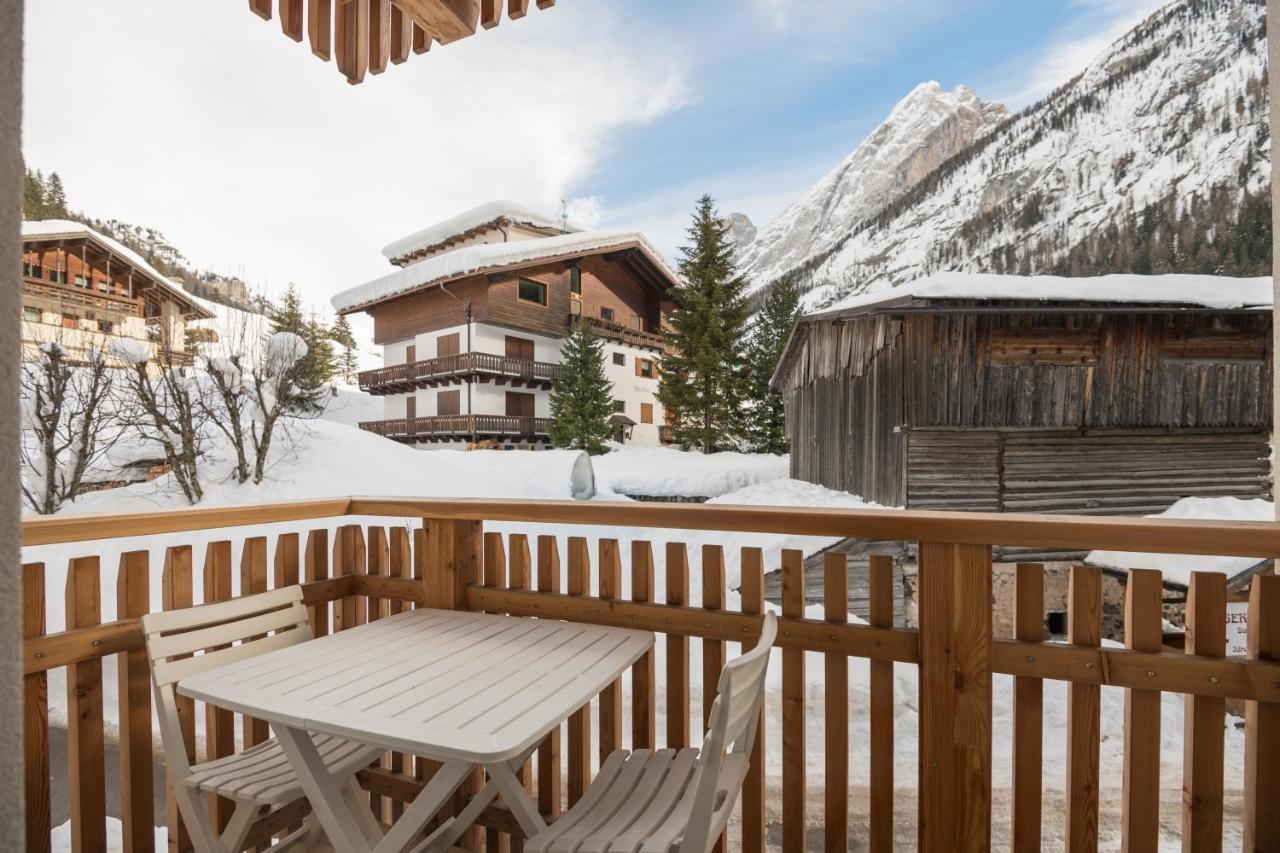Piccola Cesa B&B Canazei Bagian luar foto